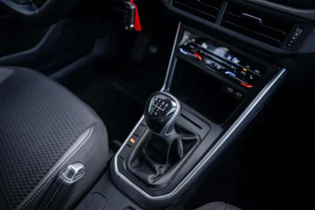 Volkswagen Polo (2023) thumbnail 32