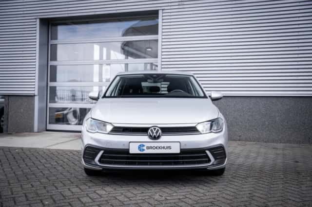 Volkswagen Polo (2023) thumbnail 5