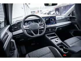 Volkswagen Tiguan (2025) thumbnail 24