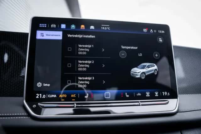 Volkswagen Tiguan (2025) thumbnail 25