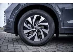 Volkswagen Tiguan (2025) thumbnail 30