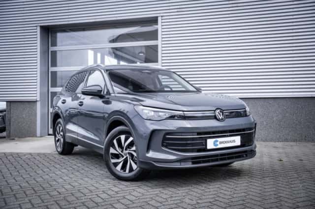 Volkswagen Tiguan (2025) thumbnail 8