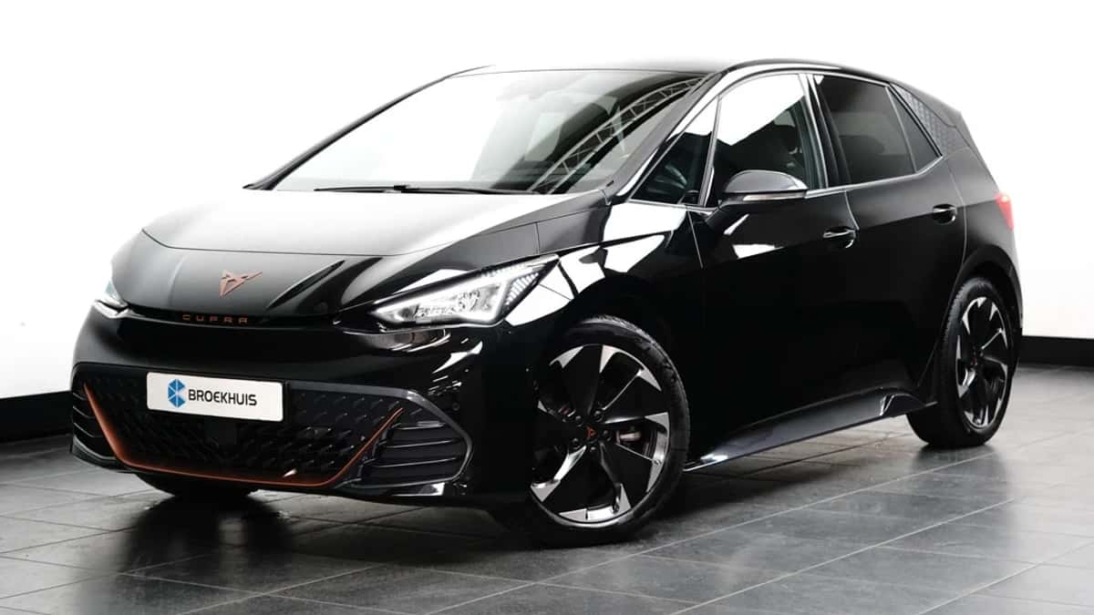 CUPRA Born (2024) — foto 1