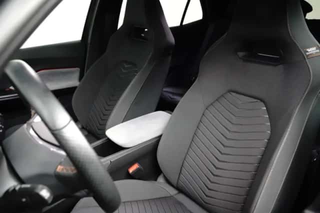 CUPRA Born (2024) thumbnail 16