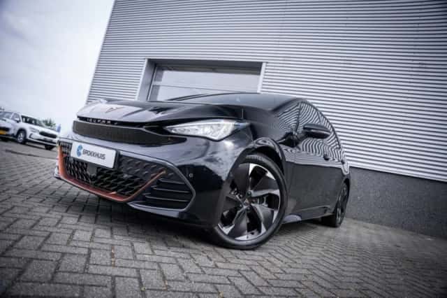 CUPRA Born (2024) thumbnail 5