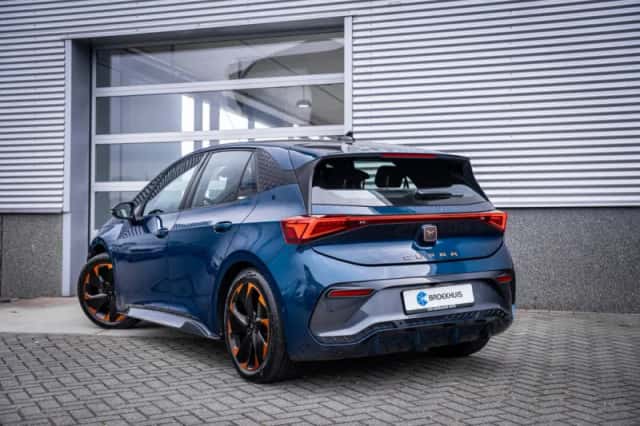 CUPRA Born (2024) thumbnail 11