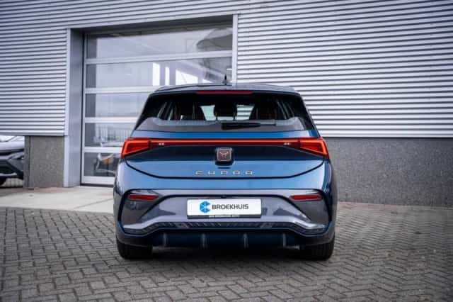 CUPRA Born (2024) thumbnail 14