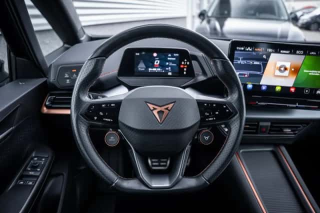 CUPRA Born (2024) thumbnail 30