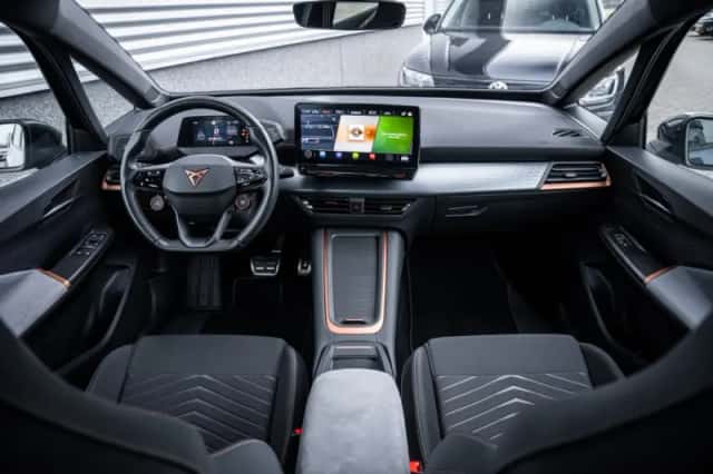 CUPRA Born (2024) thumbnail 31