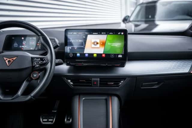 CUPRA Born (2024) thumbnail 32