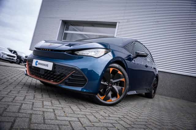 CUPRA Born (2024) thumbnail 5