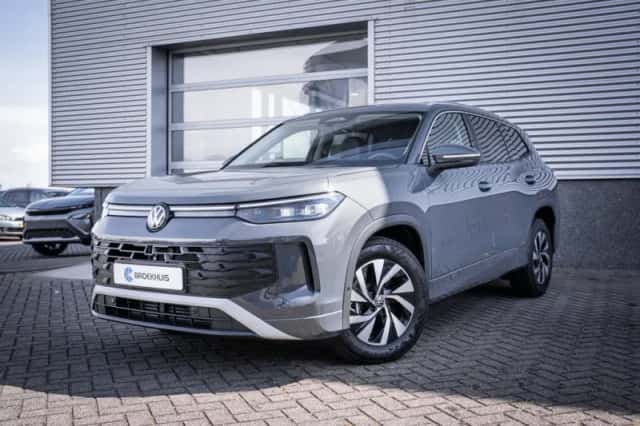 Volkswagen Tayron (2025) thumbnail 1