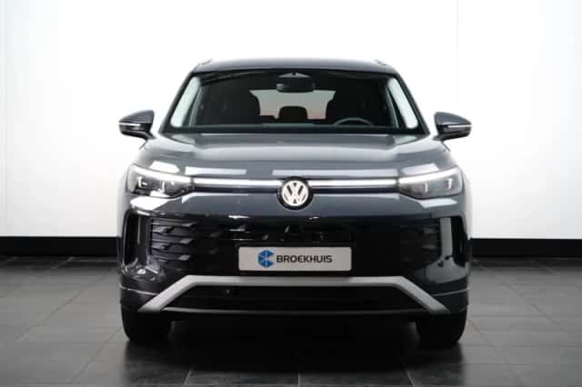 Volkswagen Tayron (2025) thumbnail 2