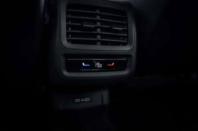 Volkswagen T-Roc (2026) thumbnail 10