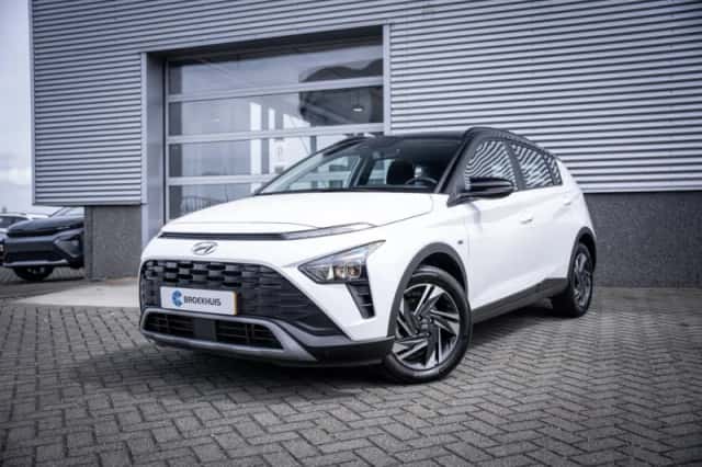 Hyundai BAYON (2024) thumbnail 1