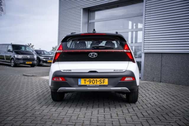 Hyundai BAYON (2024) thumbnail 11
