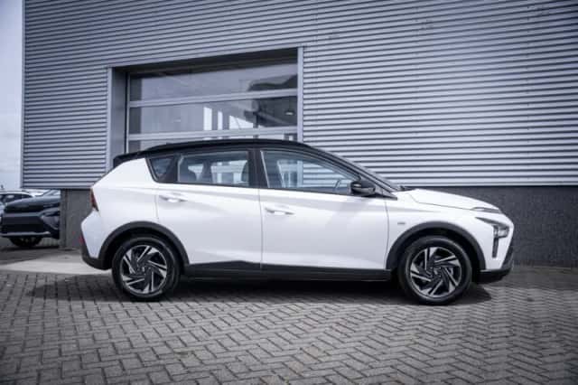 Hyundai BAYON (2024) thumbnail 13