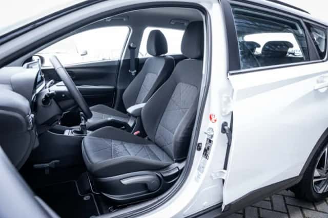 Hyundai BAYON (2024) thumbnail 15