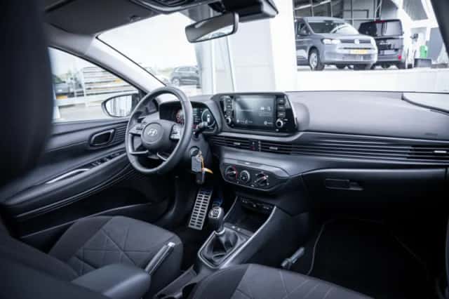 Hyundai BAYON (2024) thumbnail 29