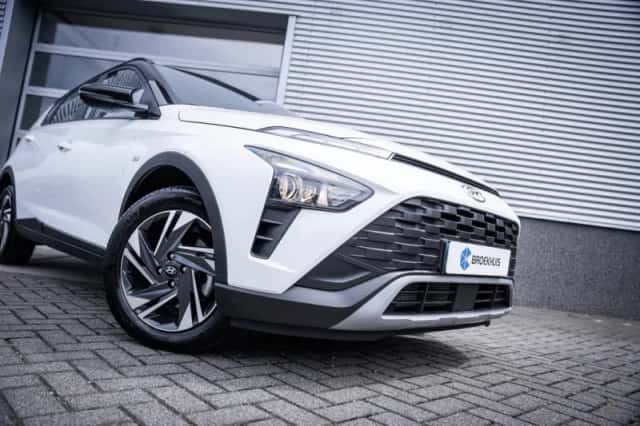 Hyundai BAYON (2024) thumbnail 5