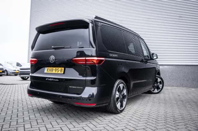 Volkswagen California (2025) thumbnail 17