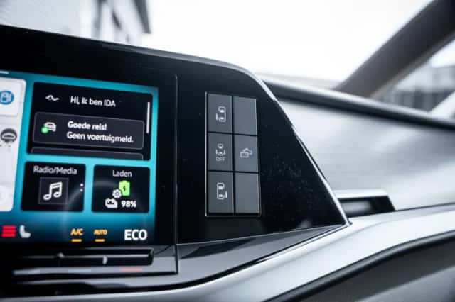 Volkswagen California (2025) thumbnail 30