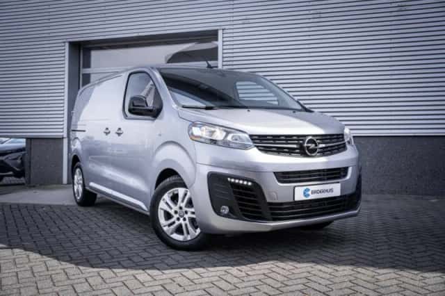 Opel Vivaro (2024) thumbnail 2