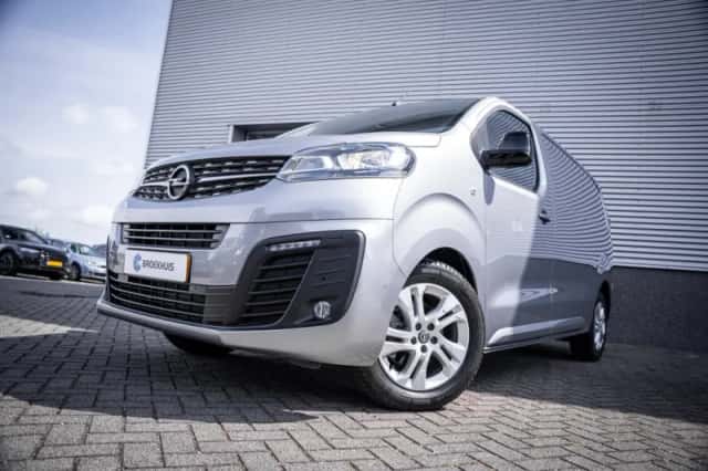 Opel Vivaro (2024) thumbnail 11