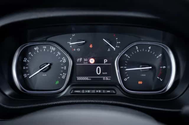 Opel Vivaro (2024) thumbnail 17