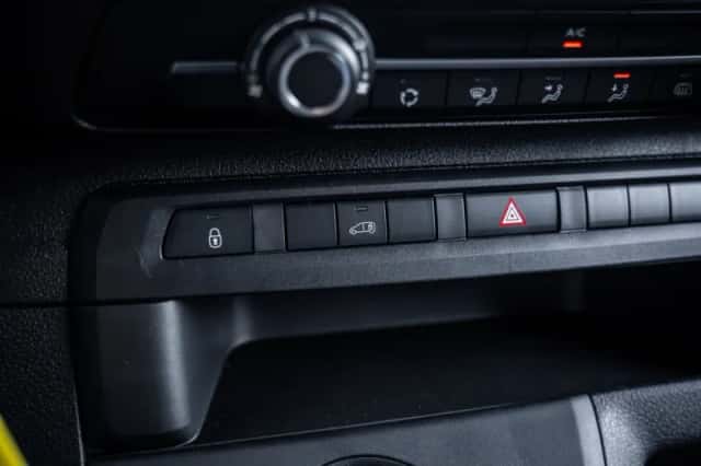 Opel Vivaro (2024) thumbnail 28