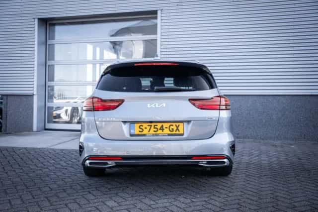 Kia Ceed Sportswagon (2023) thumbnail 15