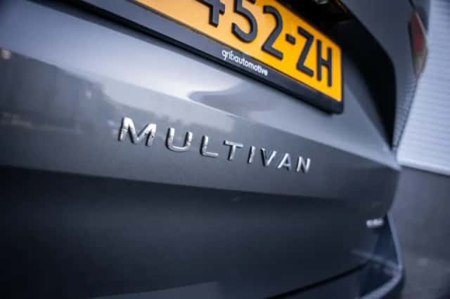 Volkswagen Multivan (2024) thumbnail 13
