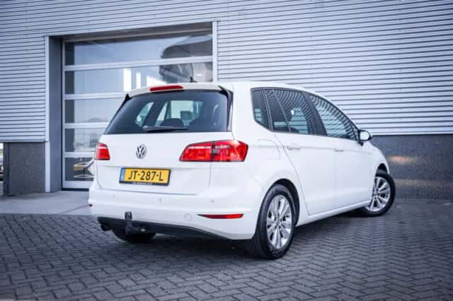 Volkswagen Golf (2016) thumbnail 15