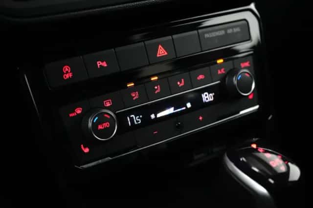 Volkswagen T-Cross (2020) thumbnail 25