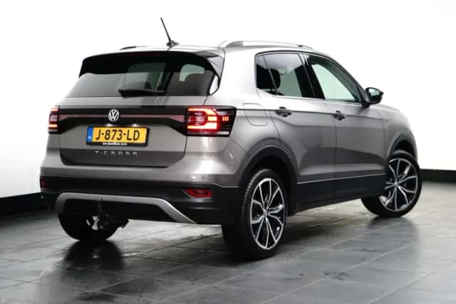 Volkswagen T-Cross (2020) thumbnail 4