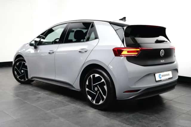 Volkswagen ID.3 (2025) thumbnail 5