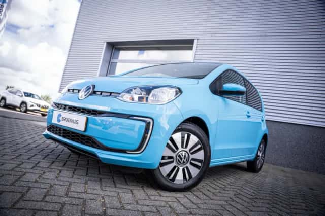 Volkswagen E-up! (2022) thumbnail 5