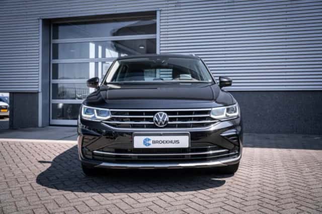 Volkswagen Tiguan (2022) thumbnail 4