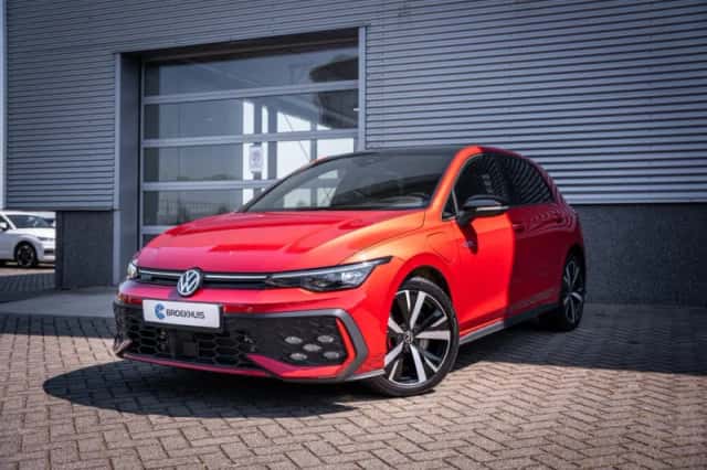 Volkswagen Golf (2025) thumbnail 1