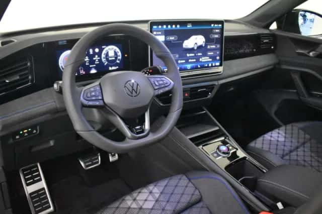 Volkswagen Tiguan (2026) thumbnail 4