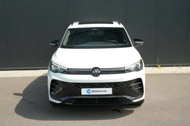 Volkswagen Tiguan (2026) thumbnail 2