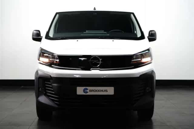 Opel Vivaro (2024) thumbnail 2