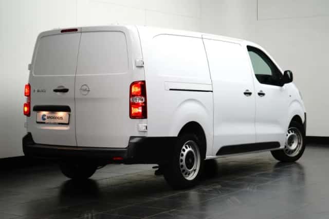 Opel Vivaro (2024) thumbnail 4