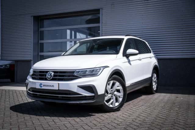 Volkswagen Tiguan (2021) thumbnail 1