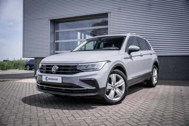 Volkswagen Tiguan (2022) thumbnail 1