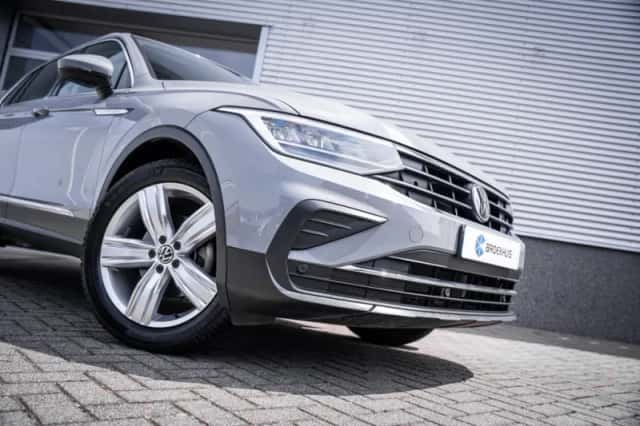 Volkswagen Tiguan (2022) thumbnail 5