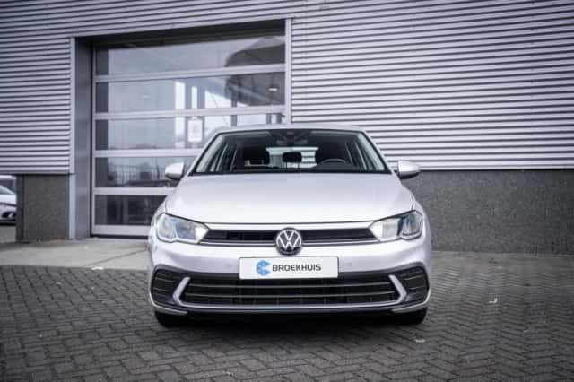 Volkswagen Polo (2023) thumbnail 3
