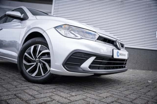 Volkswagen Polo (2023) thumbnail 5