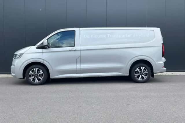 Volkswagen Transporter (2026) thumbnail 2