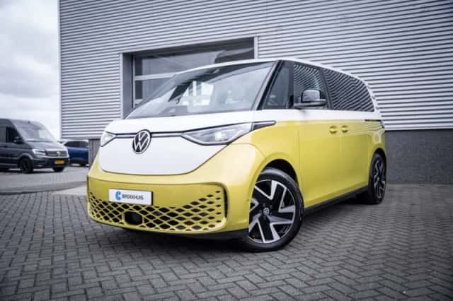 Volkswagen ID. Buzz (2023) thumbnail 1
